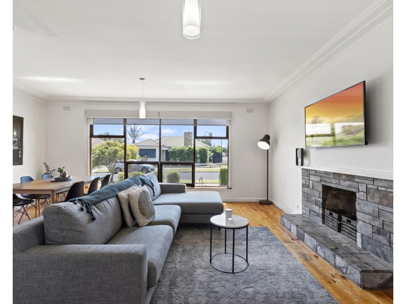 26 Derna Court, Golden Square VIC 3555