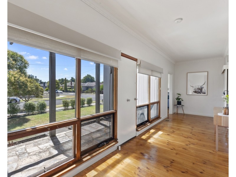 26 Derna Court, Golden Square VIC 3555