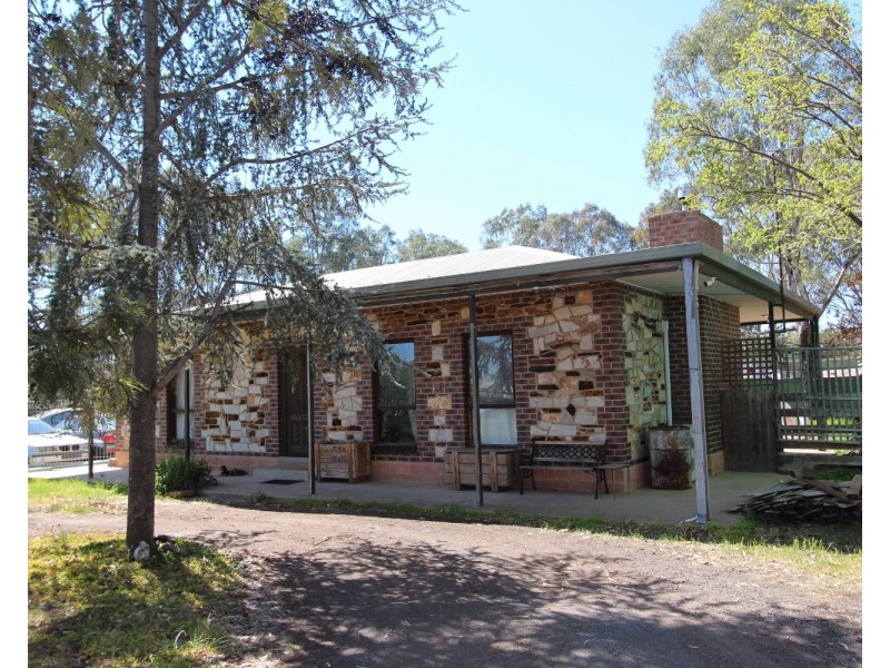 350 Station Street, Epsom VIC 3551