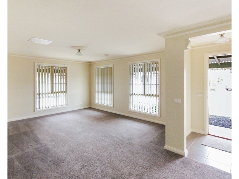 4 Lyndam Avenue, Maiden Gully VIC 3551