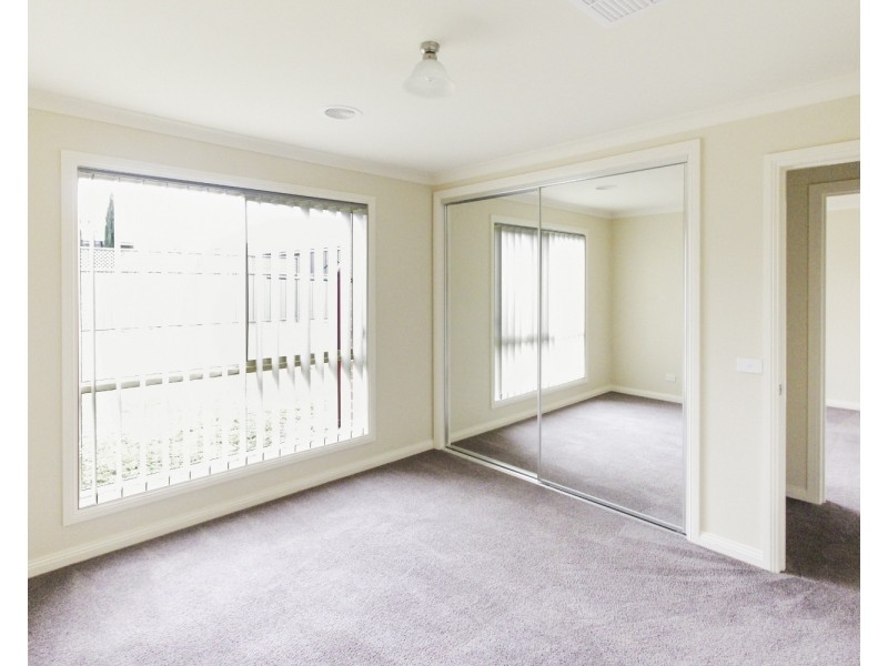 4 Lyndam Avenue, Maiden Gully VIC 3551