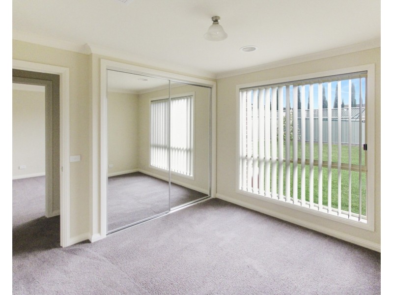 4 Lyndam Avenue, Maiden Gully VIC 3551