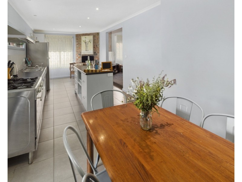 54 Breen Street, Quarry Hill VIC 3550