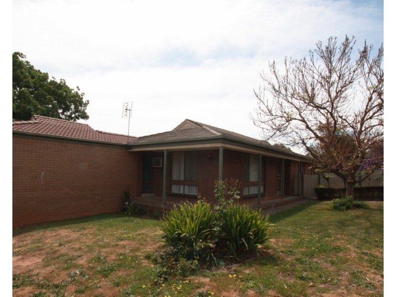 7 Cousins Street, Strathdale VIC 3550