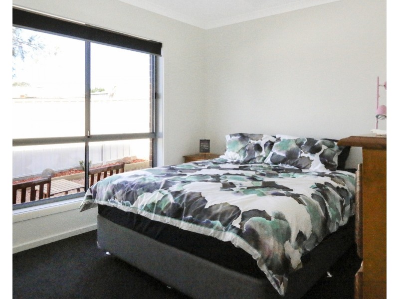 2/20 Dowding Street, California Gully VIC 3556