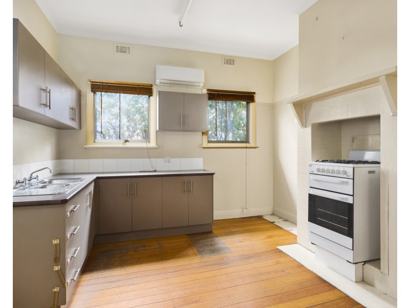 332 Eaglehawk Road, California Gully VIC 3556
