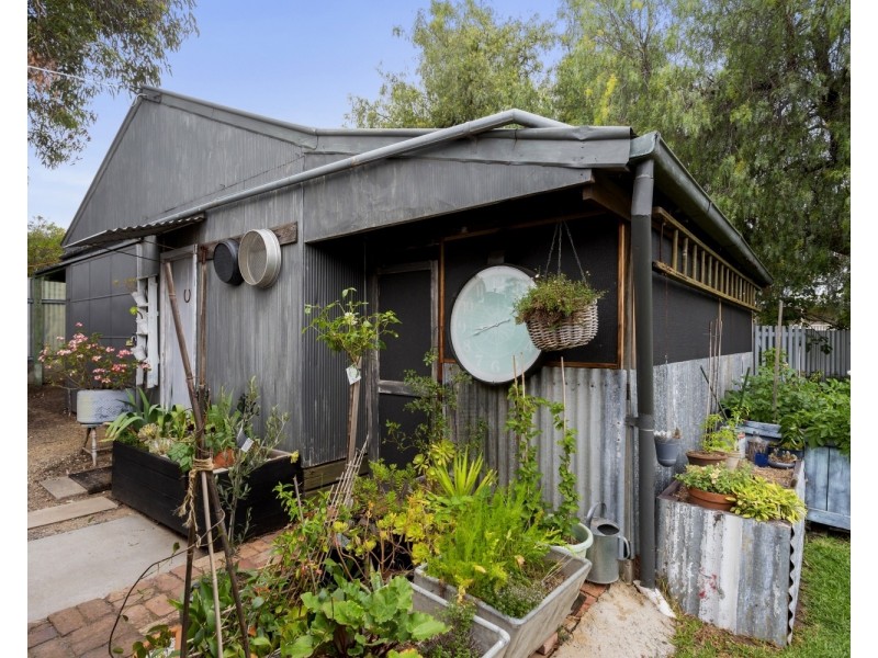 5 Church Street, Eaglehawk VIC 3556