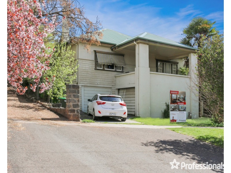 6 Echuca Street, Quarry Hill VIC 3550