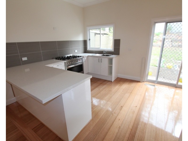6 Echuca Street, Quarry Hill VIC 3550