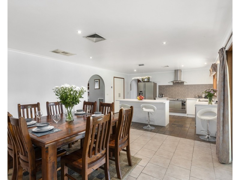 568-570 Napier Street, White Hills VIC 3550