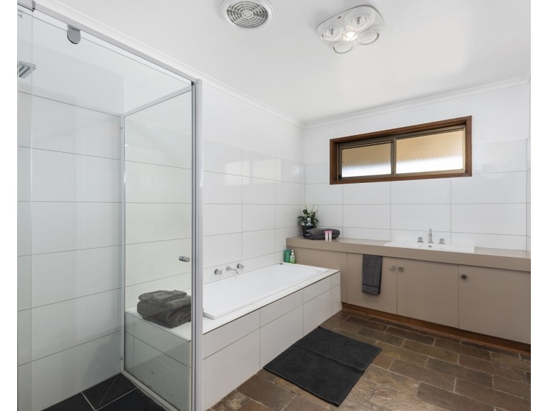 568-570 Napier Street, White Hills VIC 3550