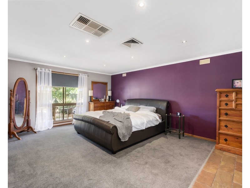 568-570 Napier Street, White Hills VIC 3550
