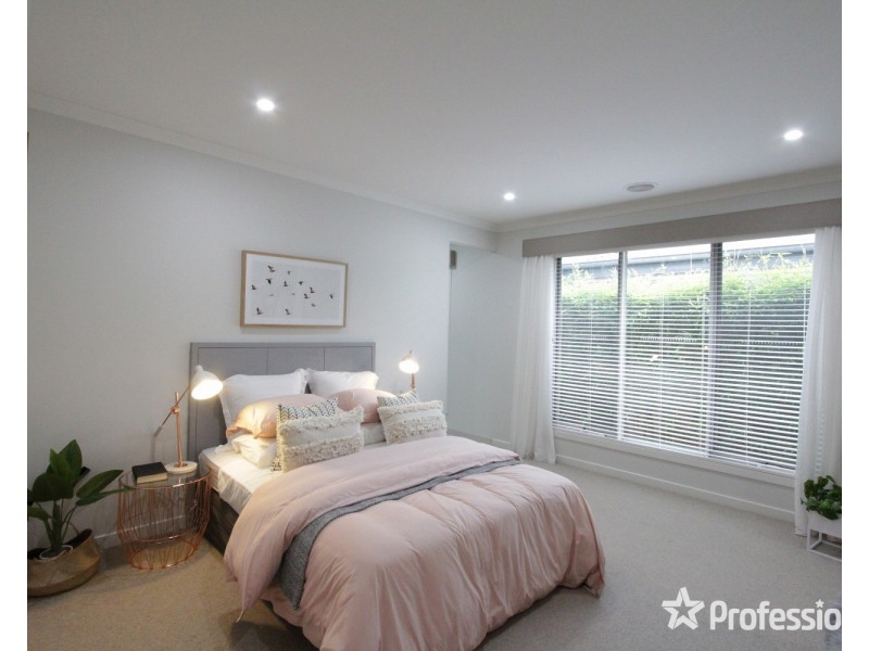 13 Weeks Road, Ascot VIC 3551