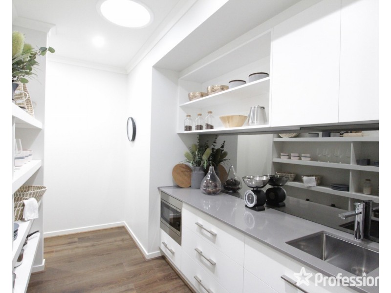 13 Weeks Road, Ascot VIC 3551