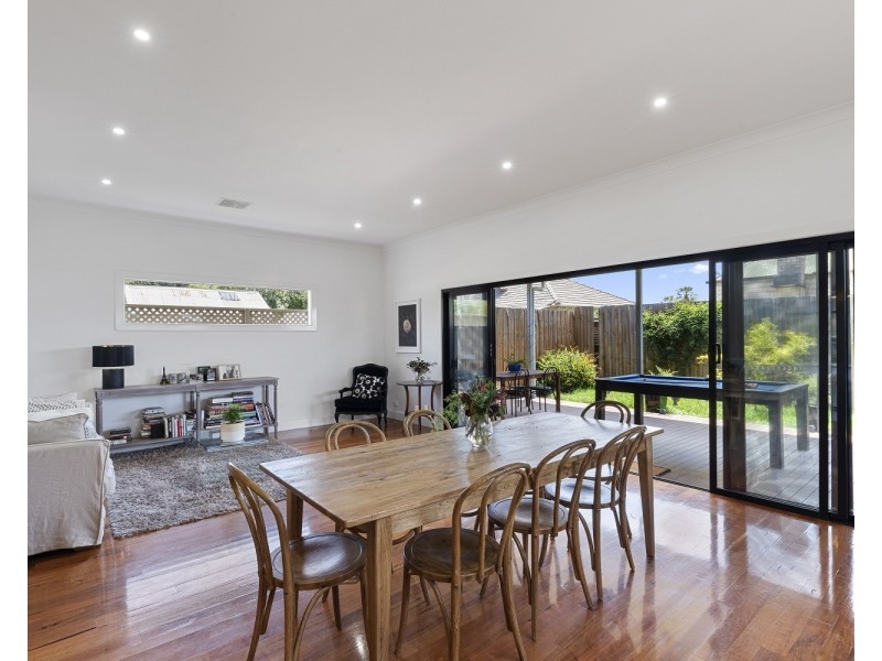 2 Percival Street, Quarry Hill VIC 3550