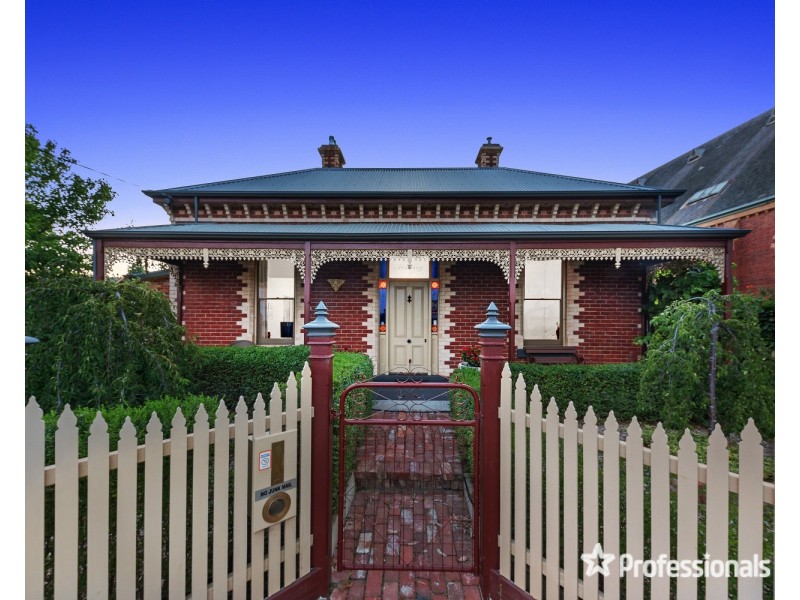 4 Laurel Street, Golden Square VIC 3555