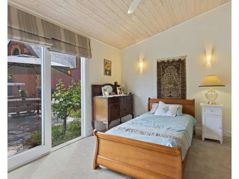 4 Laurel Street, Golden Square VIC 3555