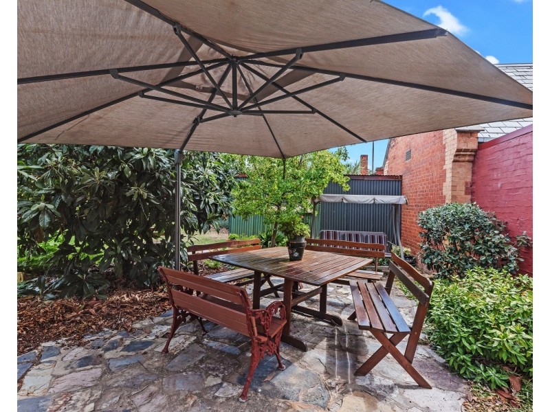 4 Laurel Street, Golden Square VIC 3555