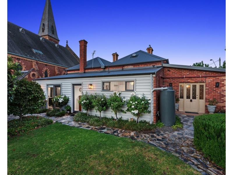 4 Laurel Street, Golden Square VIC 3555