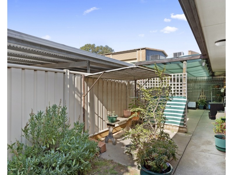 5/7 Carpenter Street, Kangaroo Flat VIC 3555