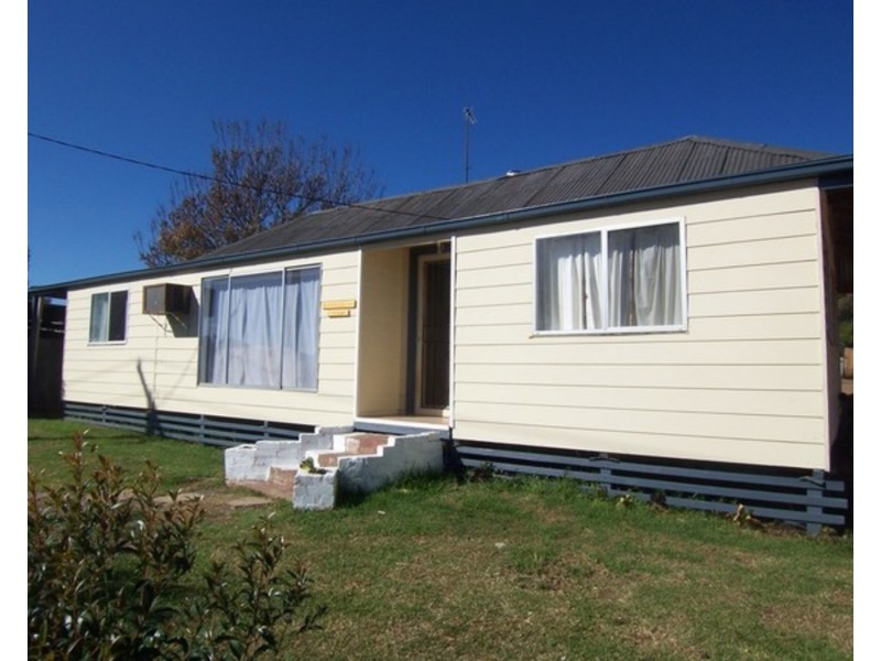 9  Chapel Street, Wedderburn VIC 3518