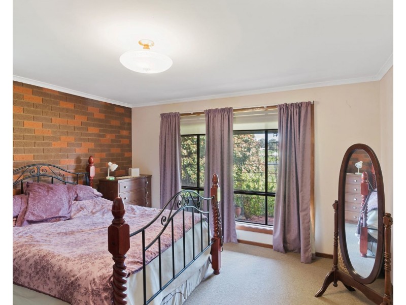 2 Pitson Court, Huntly VIC 3551