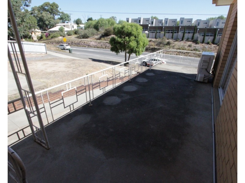 38 Holmes Road, North Bendigo VIC 3550