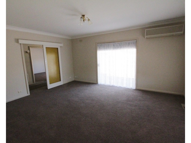 38 Holmes Road, North Bendigo VIC 3550