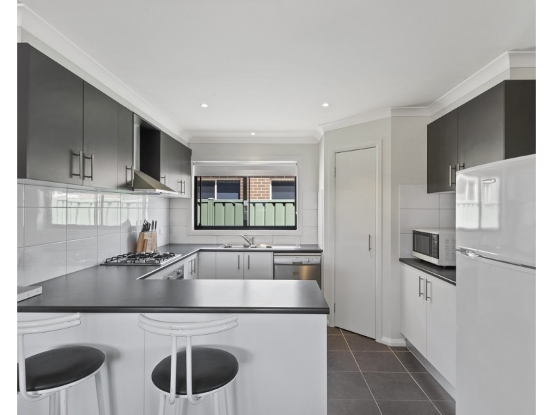 24 Greenfield Drive, Epsom VIC 3551