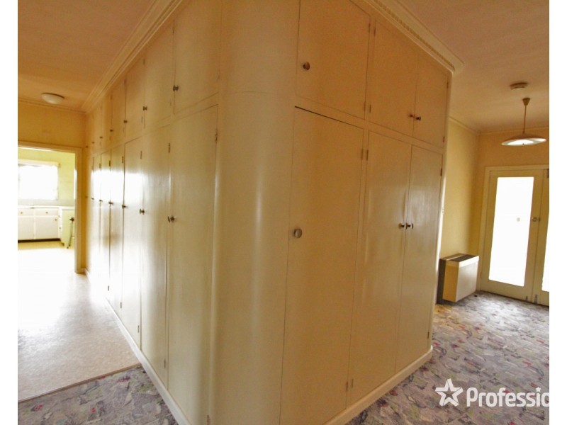 5693 Calder Highway, Kangaroo Flat VIC 3555