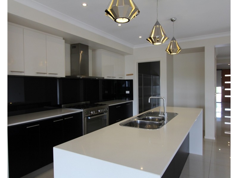 20 Dianella Court, Kangaroo Flat VIC 3555