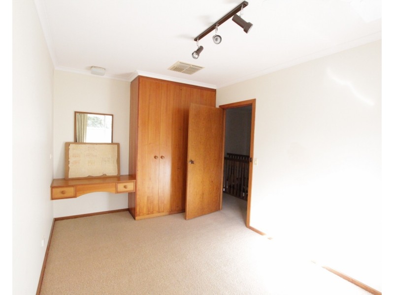 17 The Strand, Kennington VIC 3550