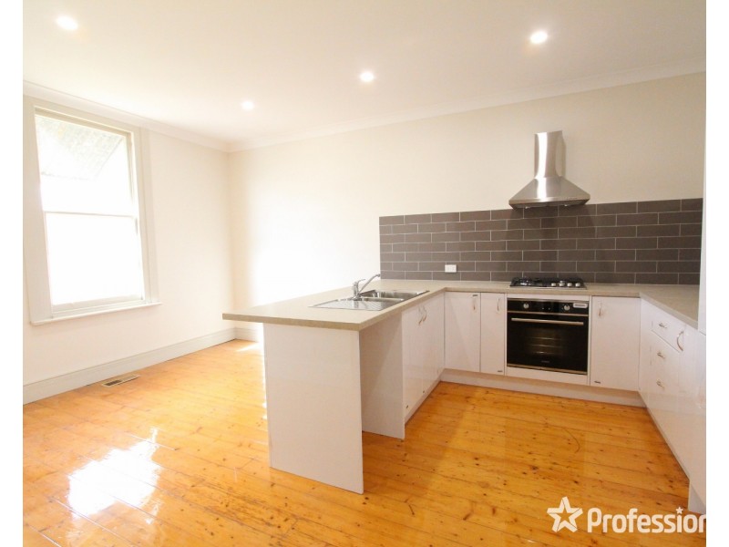 14 Bolt Street, Long Gully VIC 3550