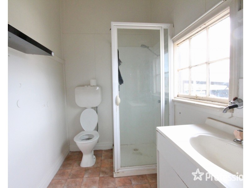 14 Bolt Street, Long Gully VIC 3550