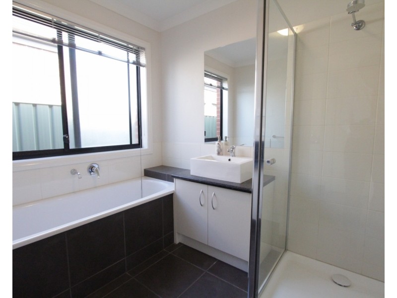 231  Station Street, Epsom VIC 3551