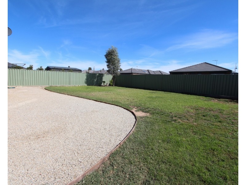 231  Station Street, Epsom VIC 3551
