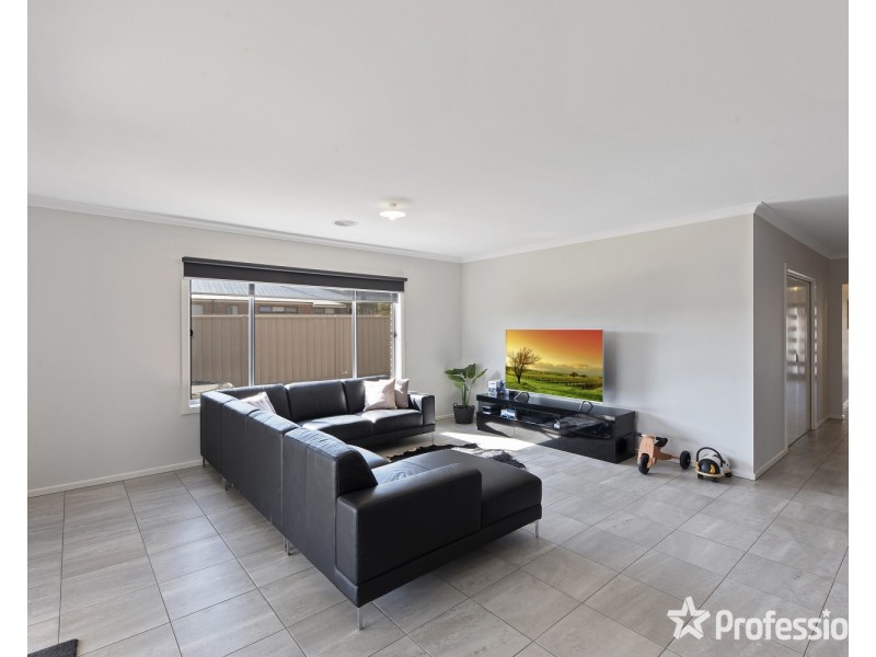 6 Gelbray Street, Ascot VIC 3551