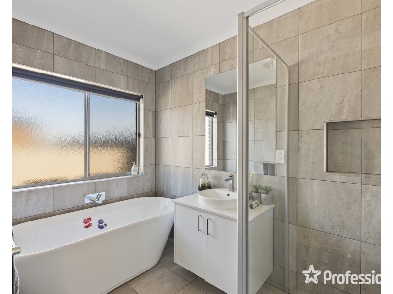 6 Gelbray Street, Ascot VIC 3551