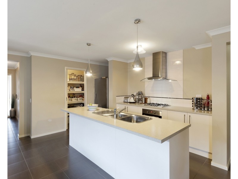 12 National Parade, Eaglehawk VIC 3556