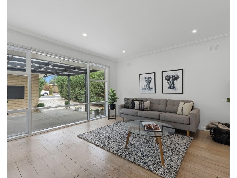 9 Elizabeth Street, Spring Gully VIC 3550