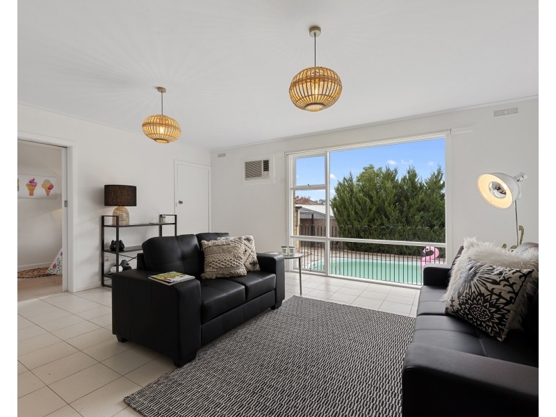 9 Elizabeth Street, Spring Gully VIC 3550