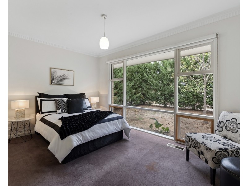 9 Elizabeth Street, Spring Gully VIC 3550