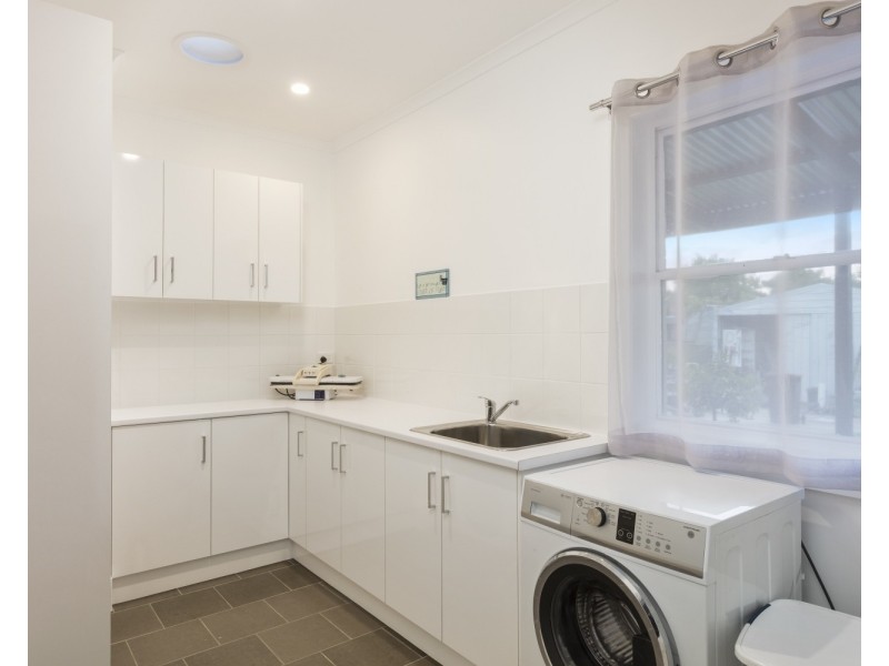 42 Panton Street, Golden Square VIC 3555