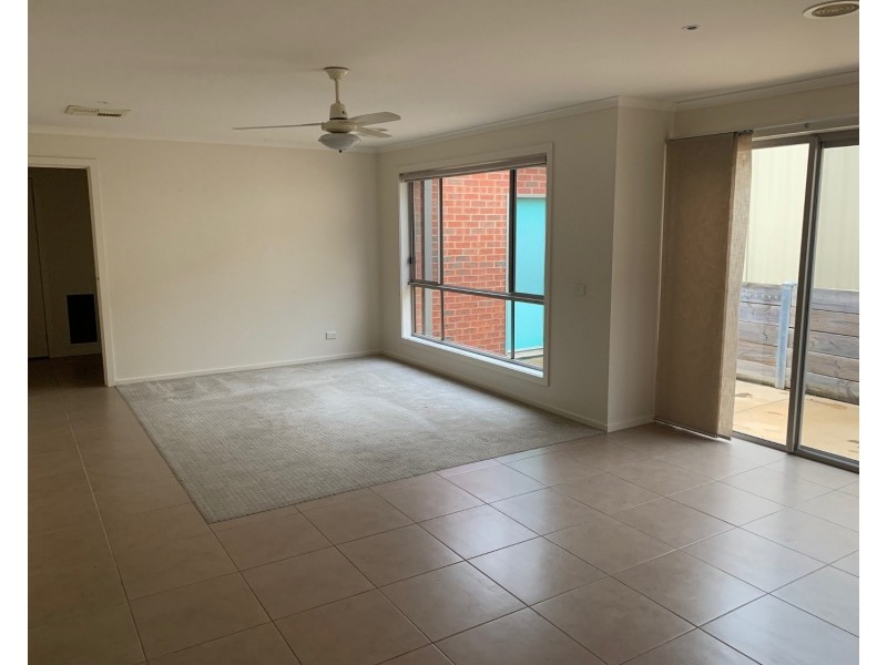 68 Mistletoe Street, Golden Square VIC 3555