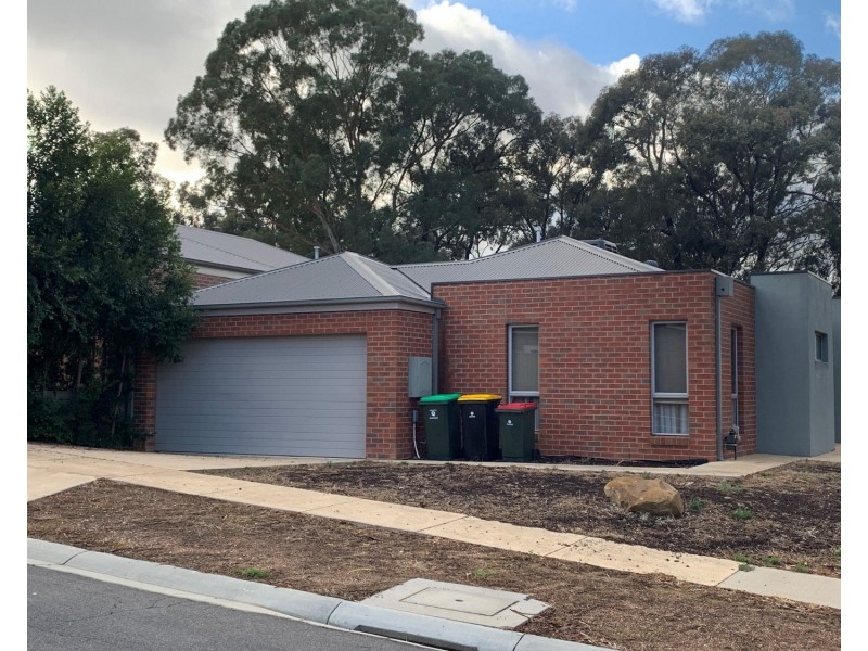 68 Mistletoe Street, Golden Square VIC 3555