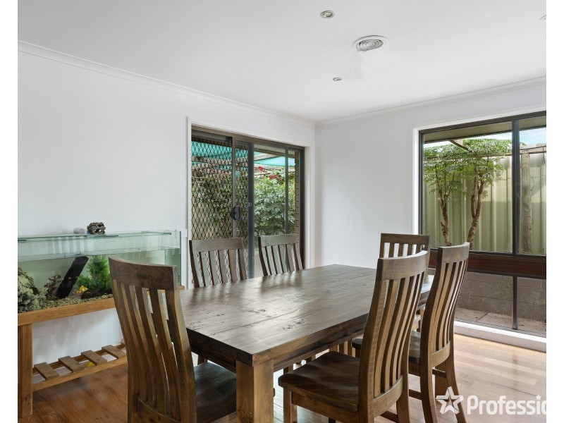 9 Maude Street, Golden Square VIC 3555