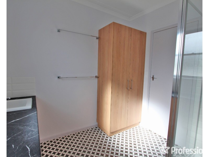 1/1 Adelaide Street, Flora Hill VIC 3550