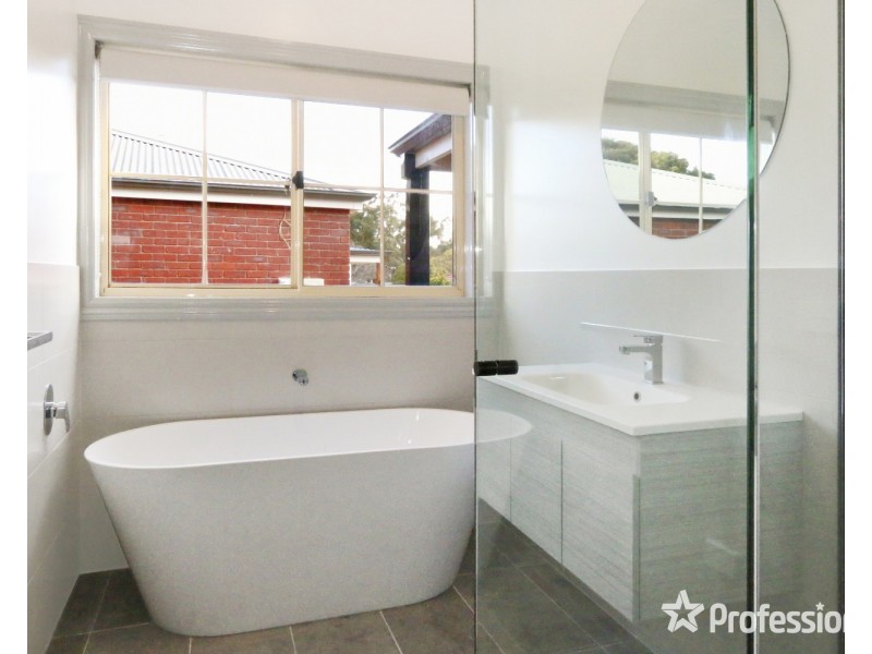 196 Condon Street, Kennington VIC 3550