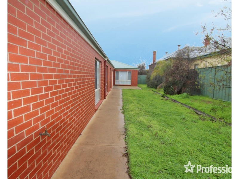 530a Napier Street, White Hills VIC 3550