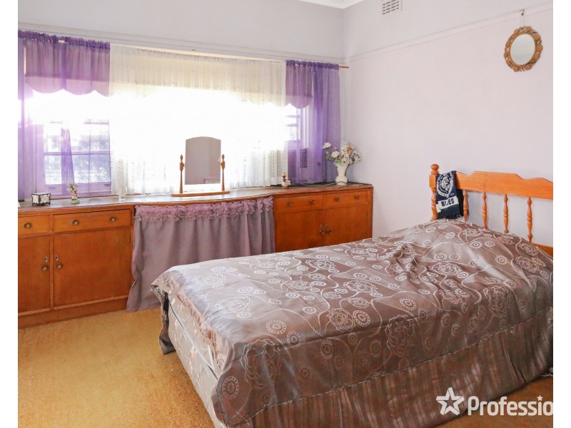 129  Neale Street, Flora Hill VIC 3550